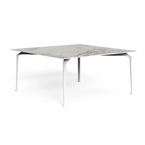 Cruise alu Dining Table