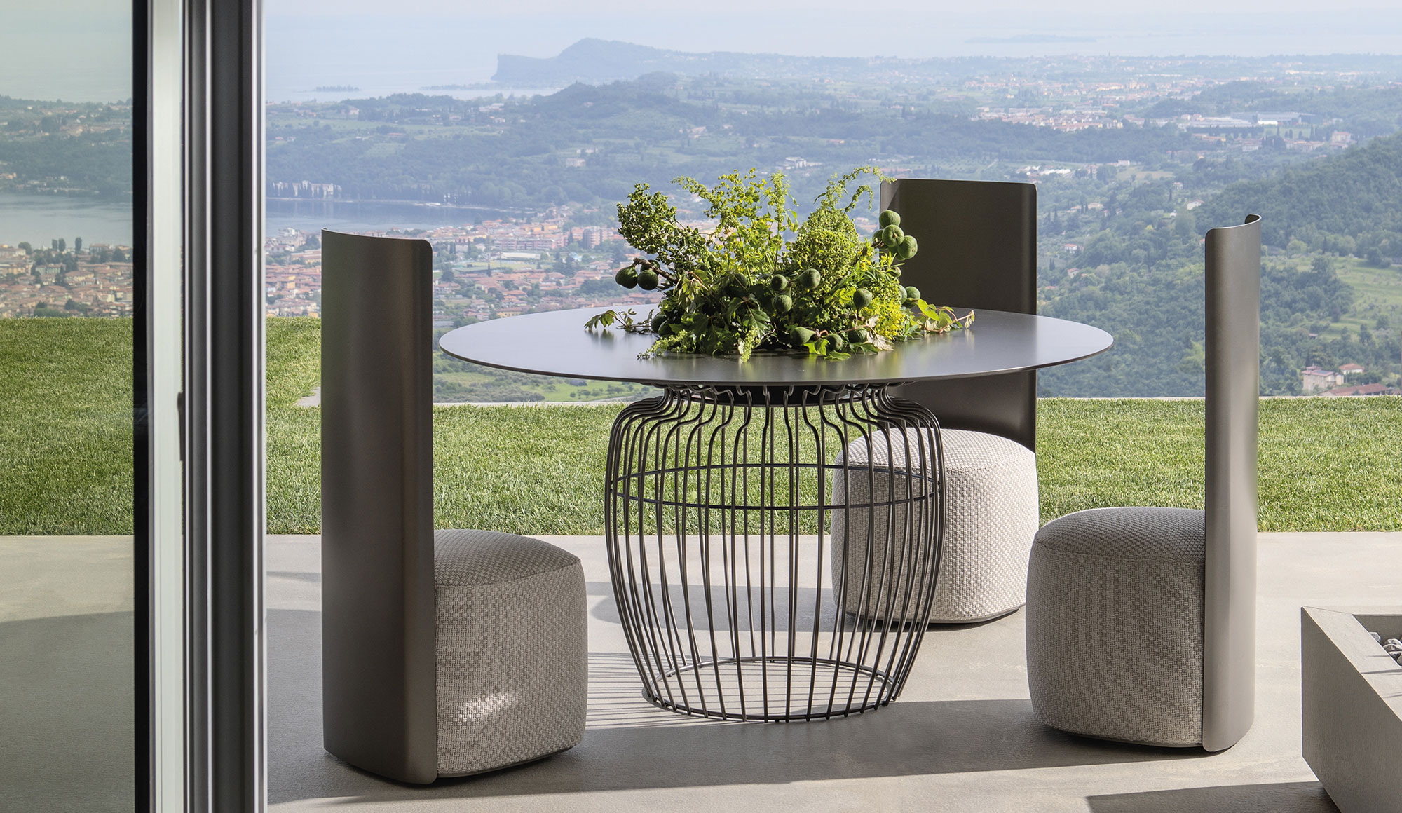 Luxury Furniture Brands: A Celebration of Design Heritage and Craftsmanship 8 atollo Natevo