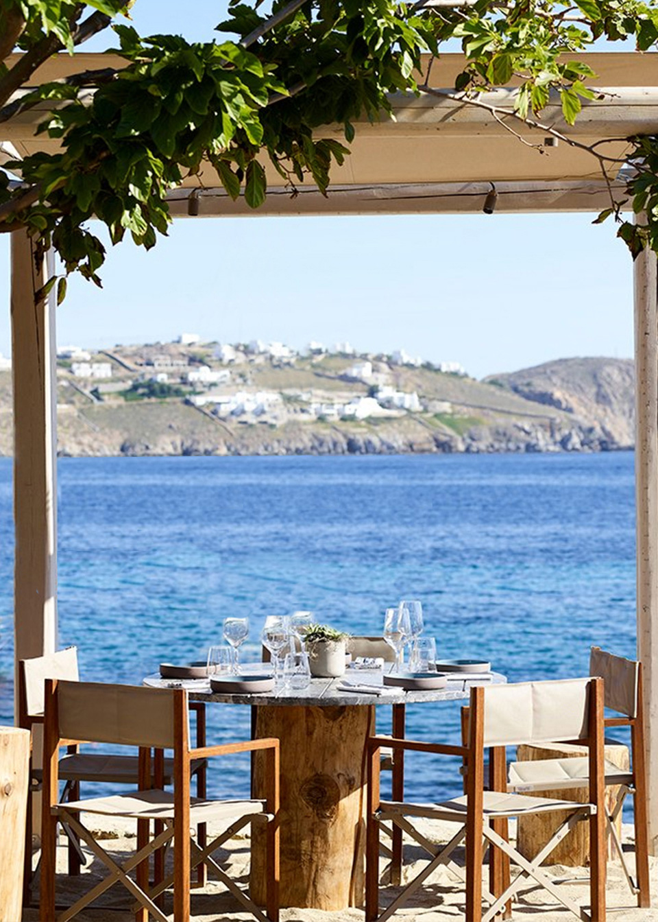 Beef-bar-Mykonos-Greece-1