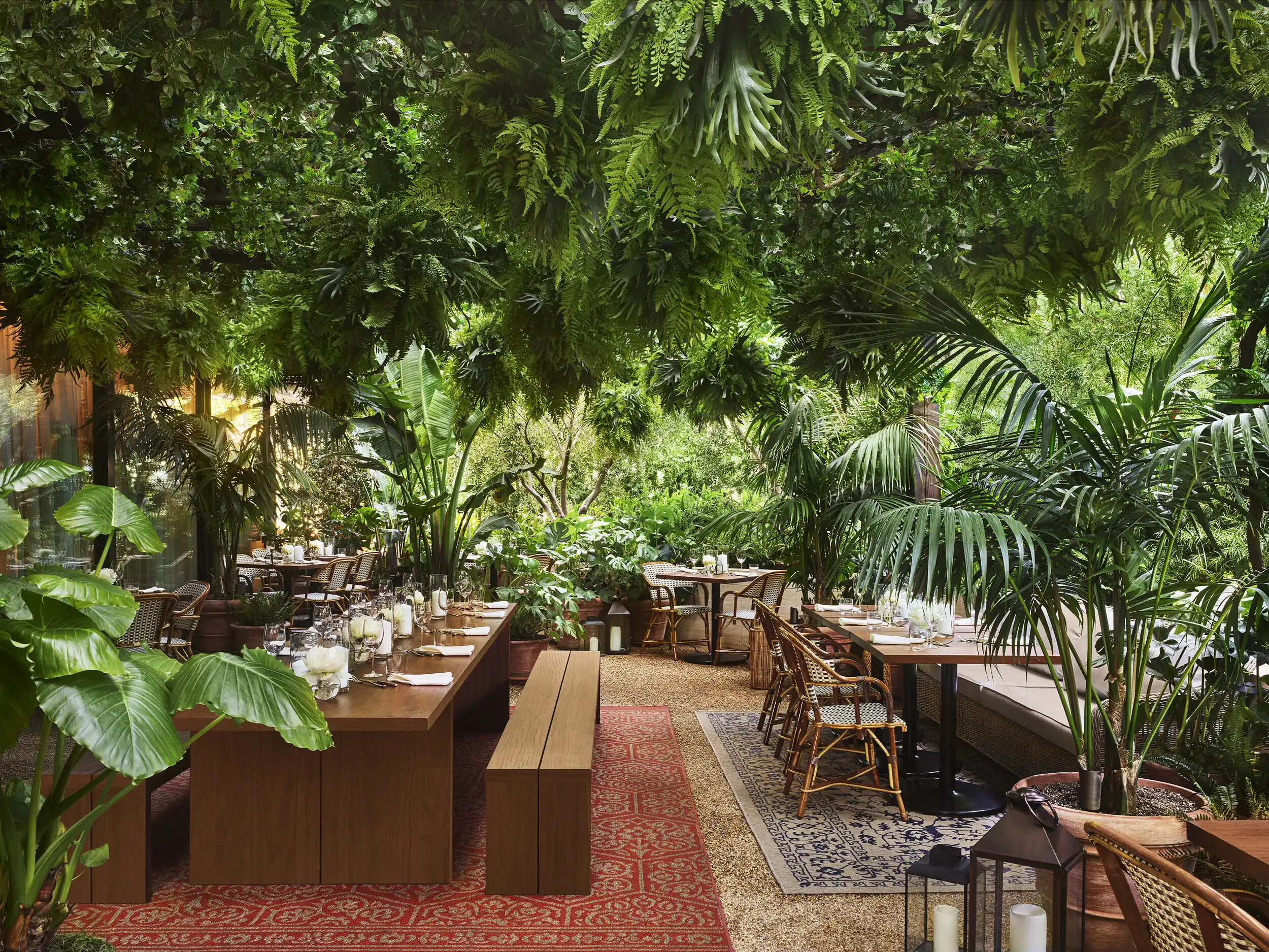 Custom Outdoor Furniture: Elevate Your Space with Bespoke Luxury 2 custom furntiure