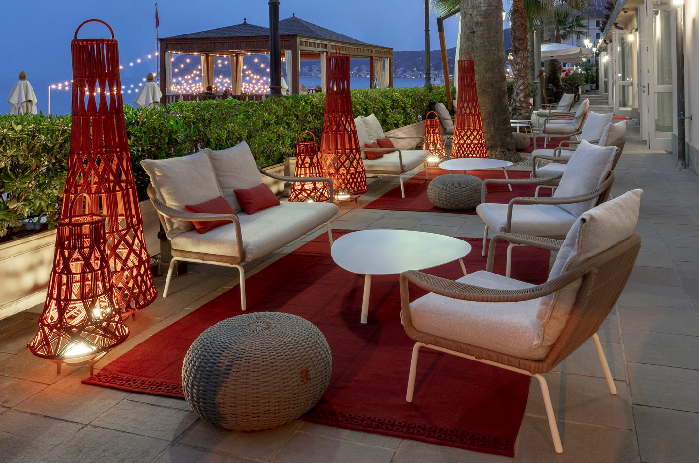 Choosing the Right Contract Hotel Furniture and Restaurant Furniture 3 Grand Hotel Alassio Beach 01web 1