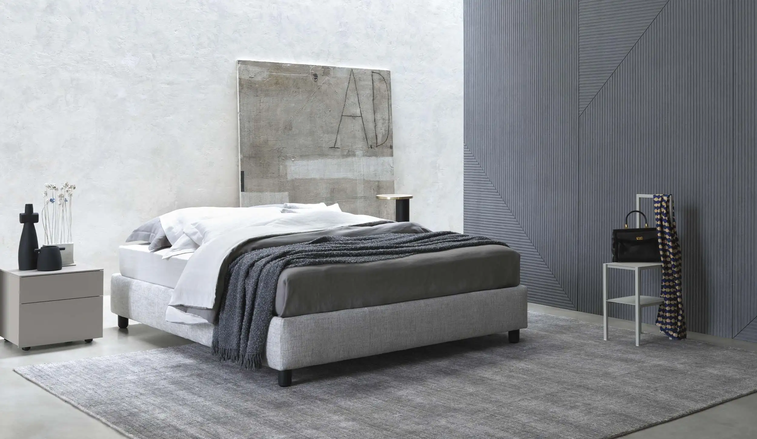 The Ultimate Guide to Bed Base Types and Flou's Most Stylish Models 2 Flou’s Sommier bed
Platform Bed