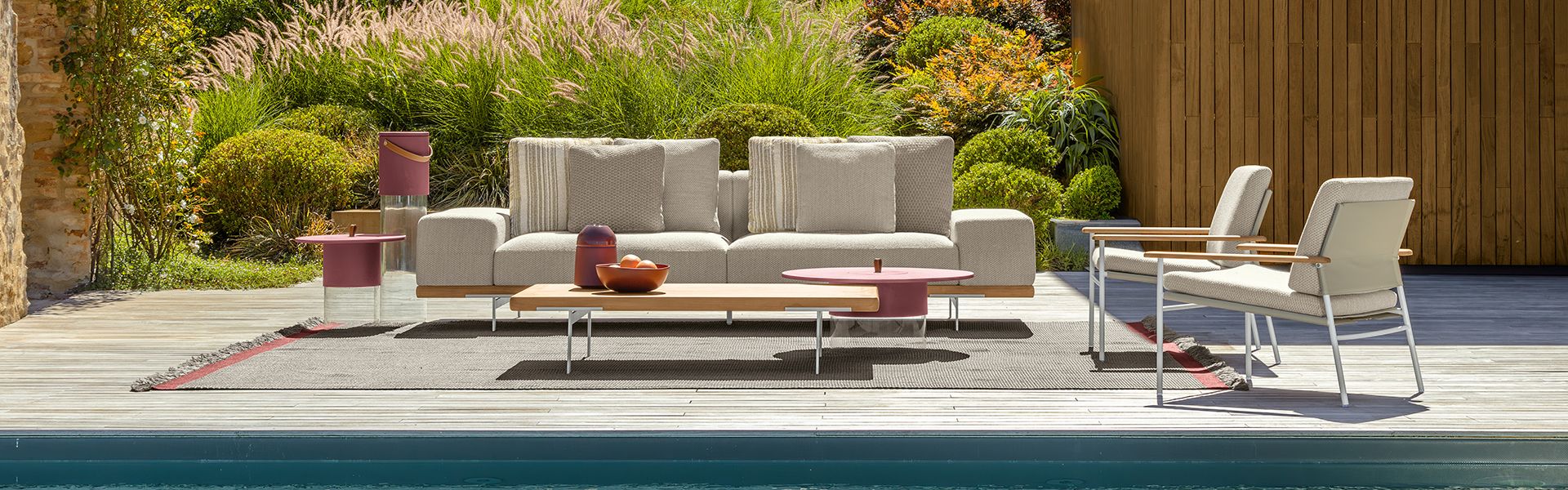 Titans of Luxury Furniture Brands: A Comprehensive Comparison 4 3foto home Allure w