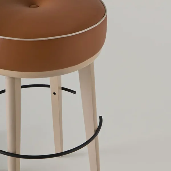Club high stool - Image 4