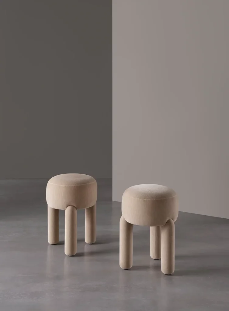 Meridiani – Luxury Lounge Chairs, Poufs & Ottomans with Italian Craftsmanship 2 Gino pouf 01 915x1245@2x