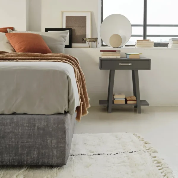 Simple bed - Image 6