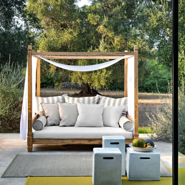 Inout side table - Image 4