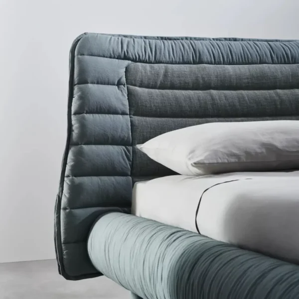 Plumeau bed - Image 3