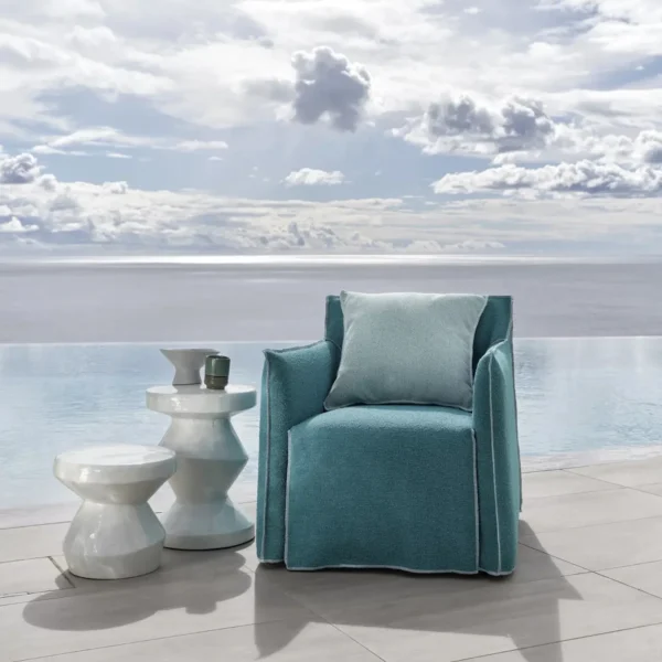 Inout side table - Image 15