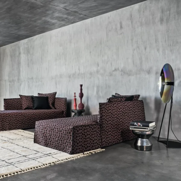 Inout side table - Image 3