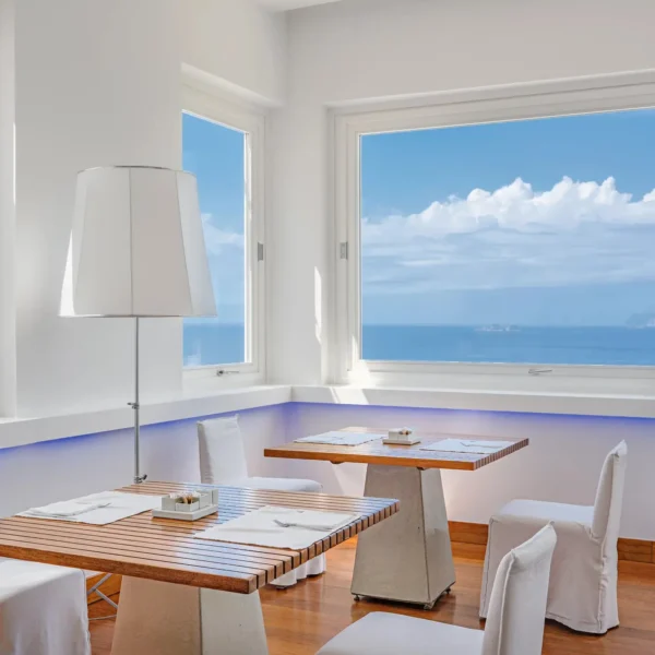 Inout Dining table - Image 7