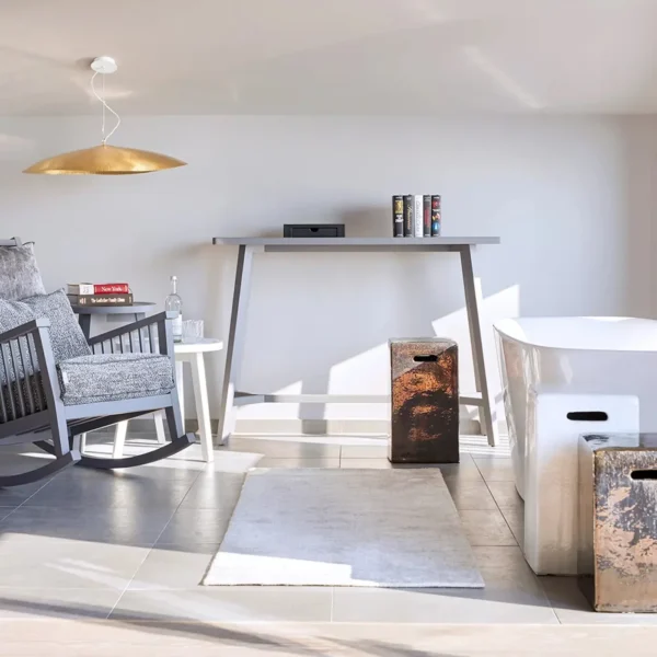 Inout side table - Image 16