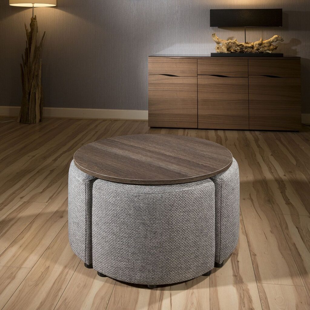 Smart Luxury: The Rise of the Coffee Table With Stools in Modern Interiors 3 67ef09062ed142614a0d434f8befc179