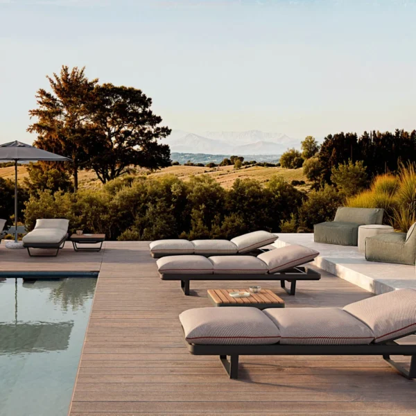 Venice Chaise Lounge - Image 7