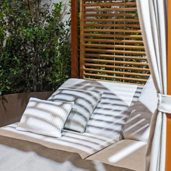 Alcova Daybed - Image 24