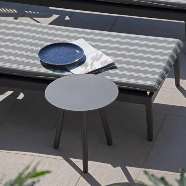 Dream Service Table - Image 5