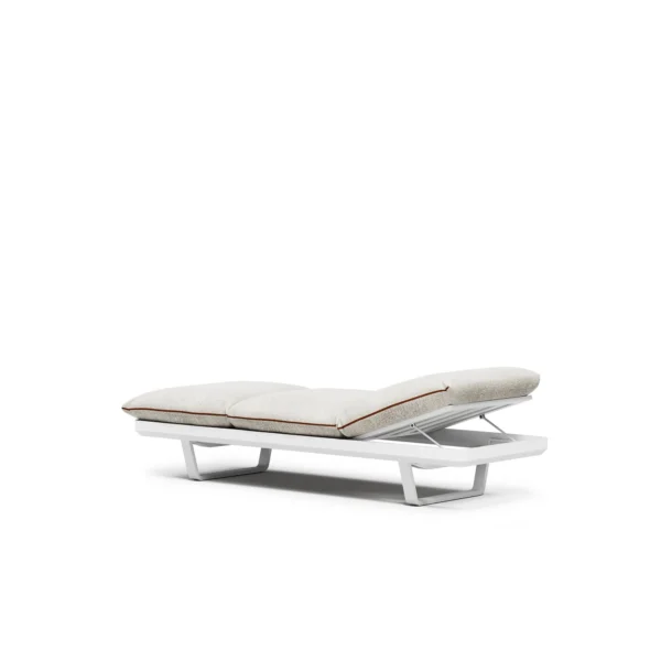 Venice Chaise Lounge - Image 4