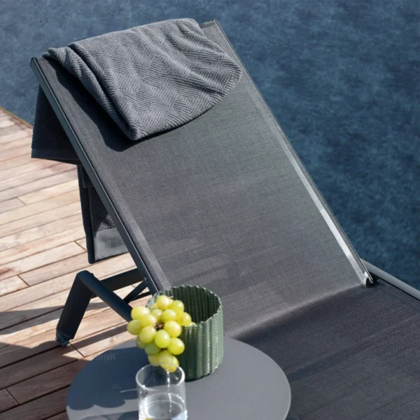 Dream Service Table - Image 9