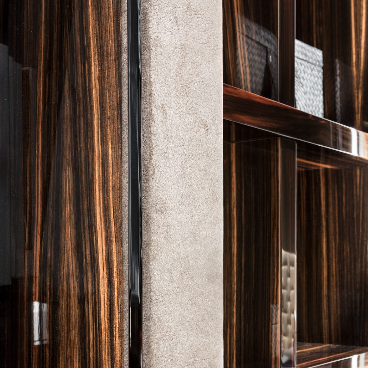 Venere Pouf and Bench 14 Venere Pouf and Bench - Image 14