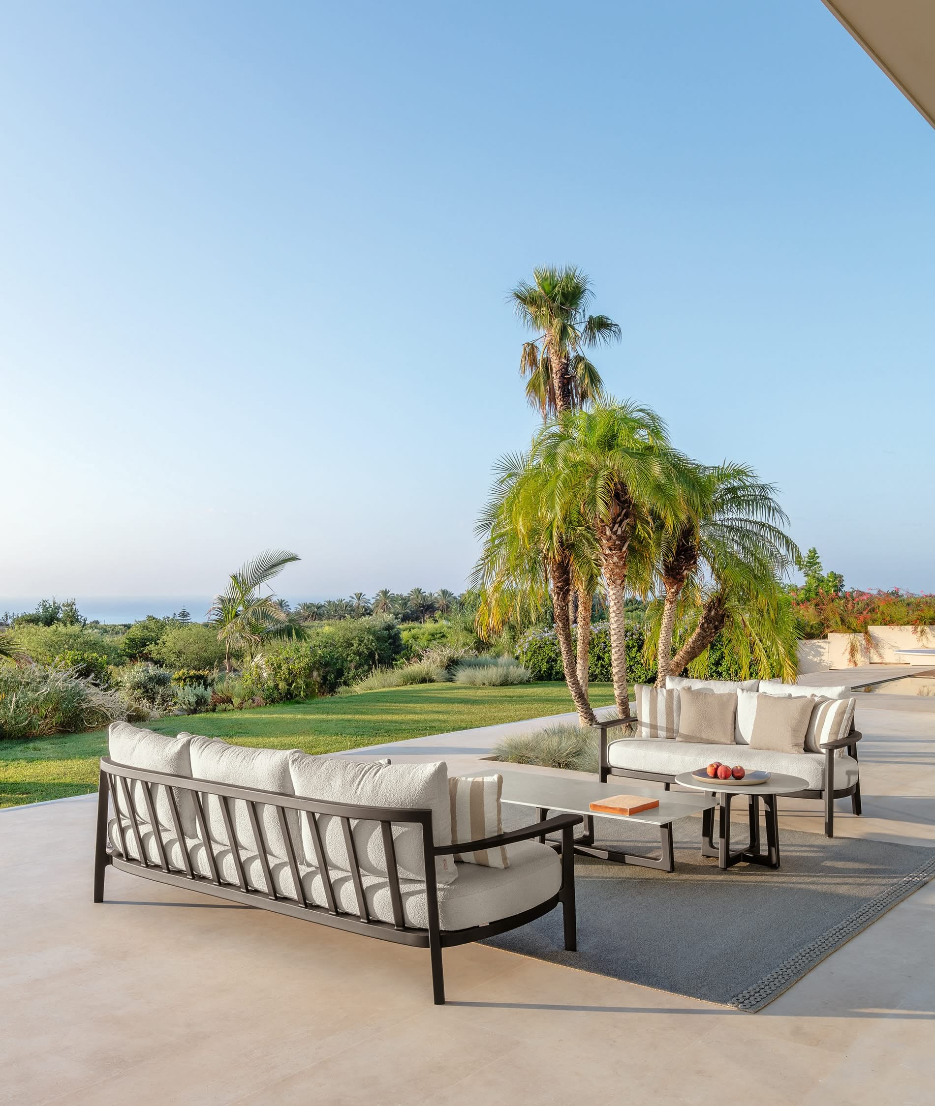 Ever//Alu 3-Seater Sofa 3 Ever//Alu 3-Seater Sofa - Image 3