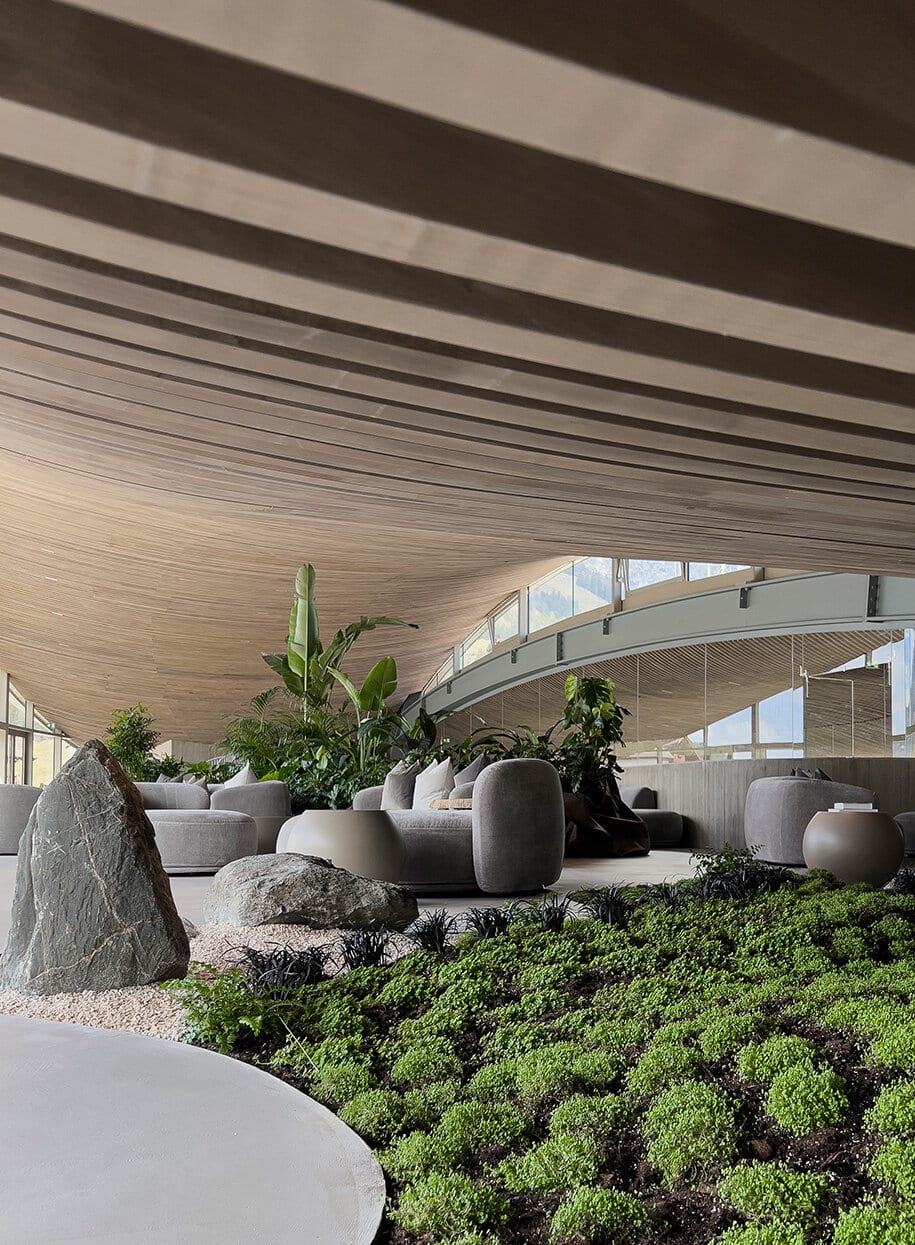 AT_Lounge_CAS_02-915x1245