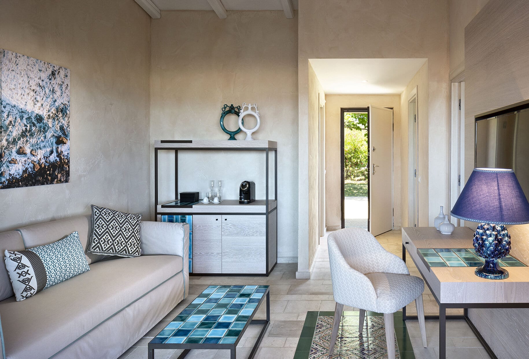 Baglioni_Resort_Sardinia_Sea_View_Suite2-1830x1245