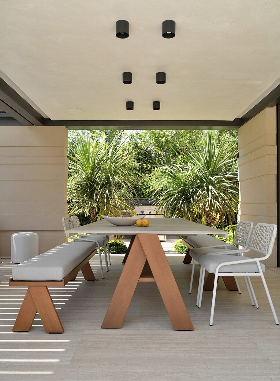 D98_8457_Studio_Erick_Saillet-915x1245