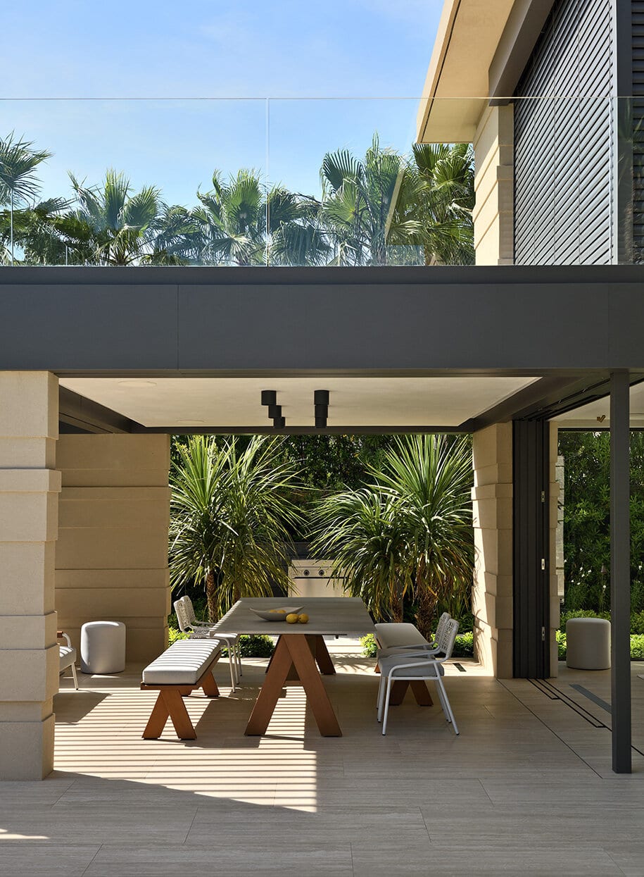 D98_8559_Studio_Erick_Saillet-915x1245