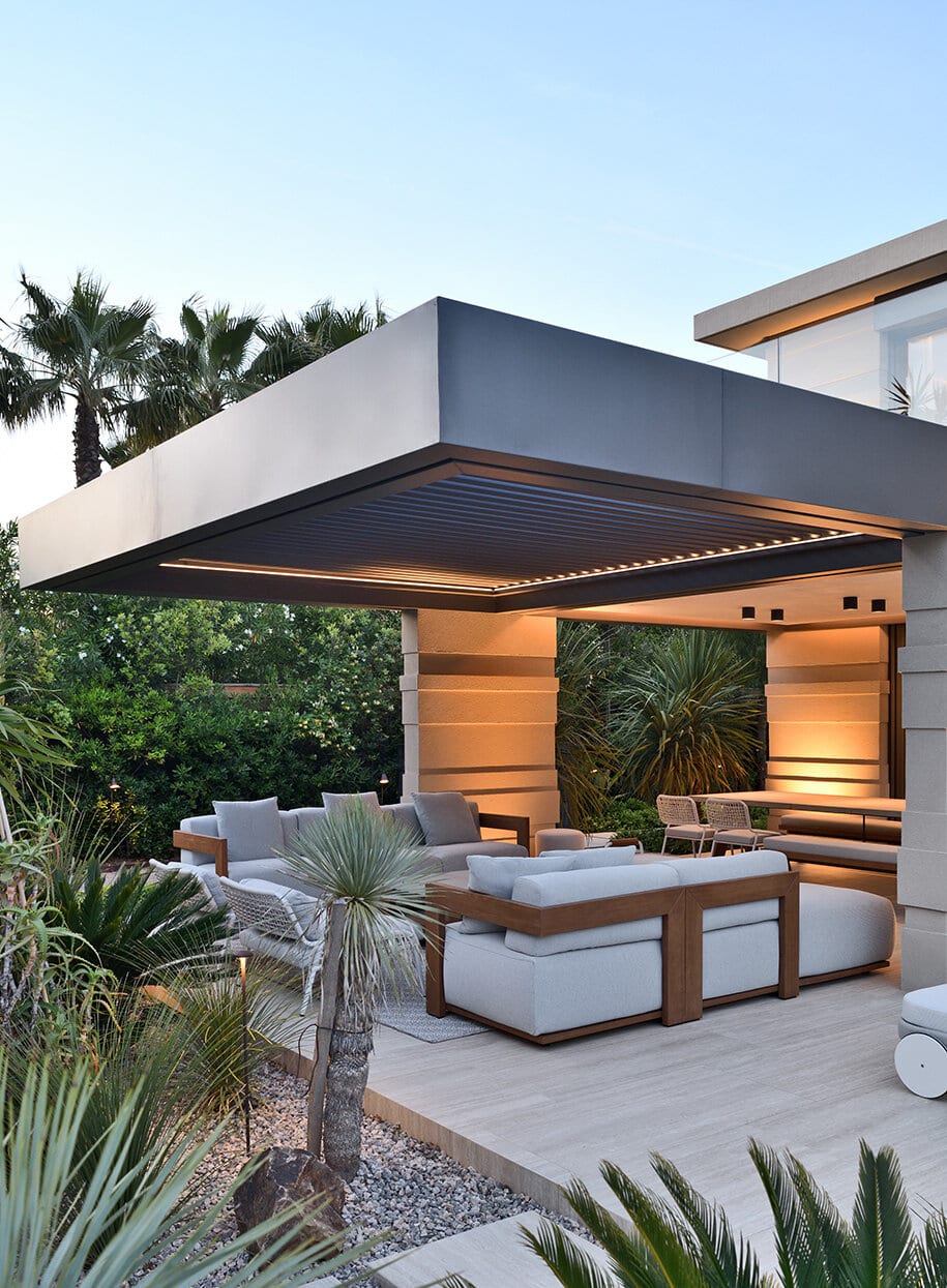 D98_8999_Studio_Erick_Saillet-915x1245