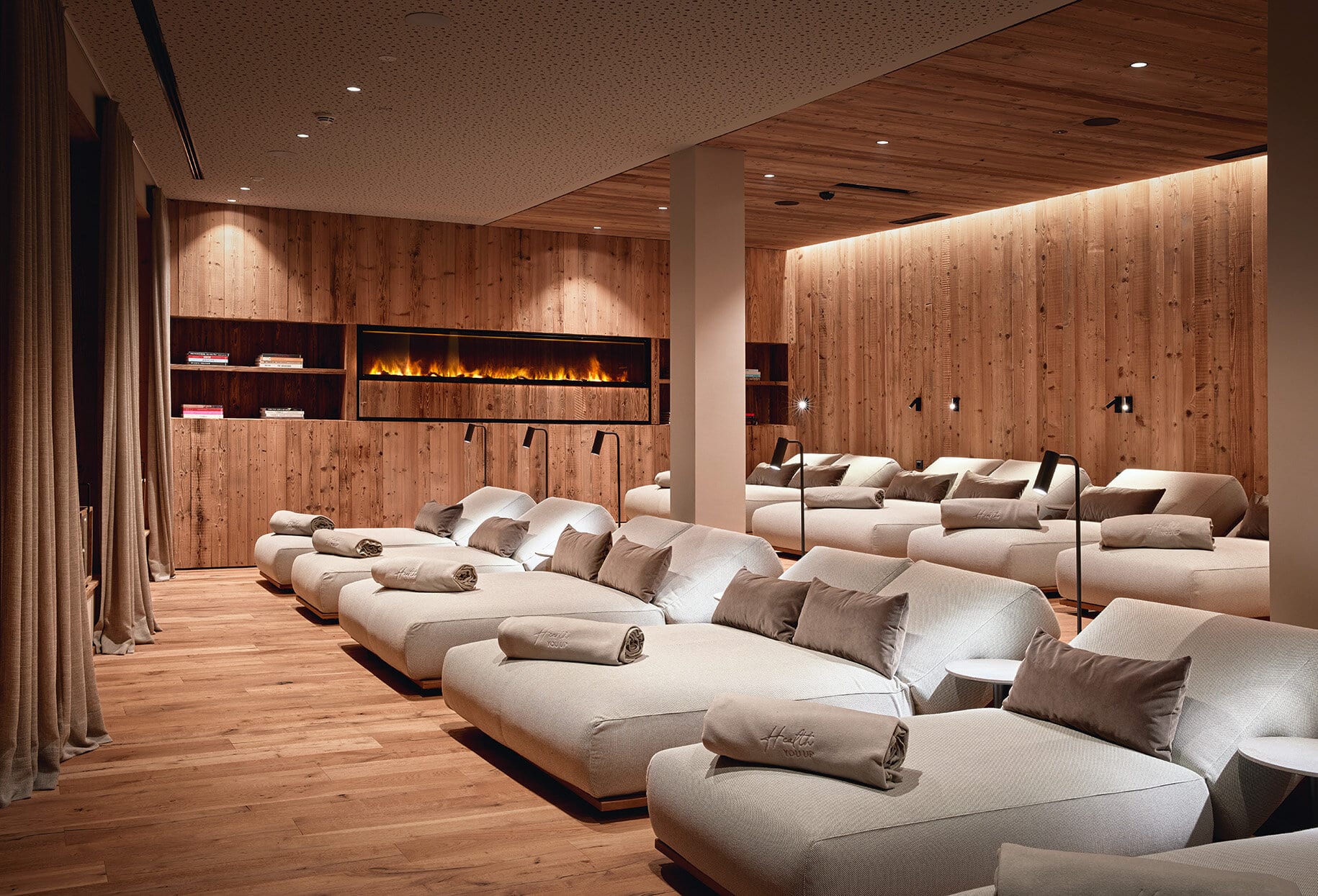 mmr24_1294_p-1830x1245