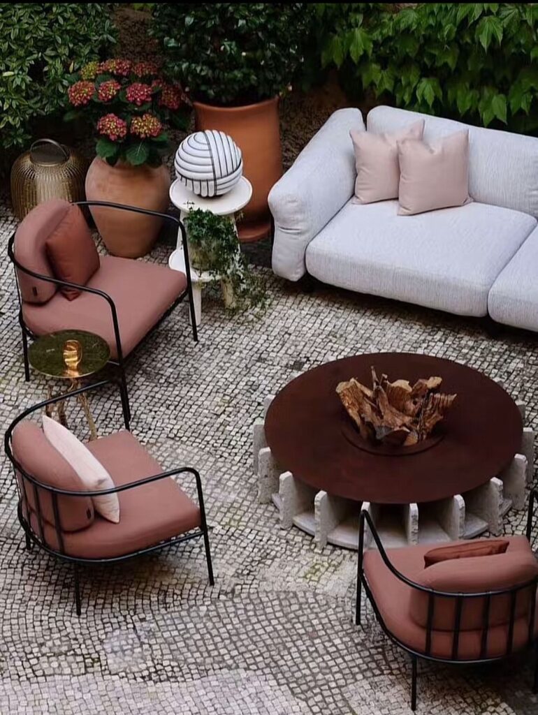 The Real Test of Climate-Proof Outdoor Luxury: Aluminum vs. Teak Under the Southern California Sun 4 aluminum vs teak