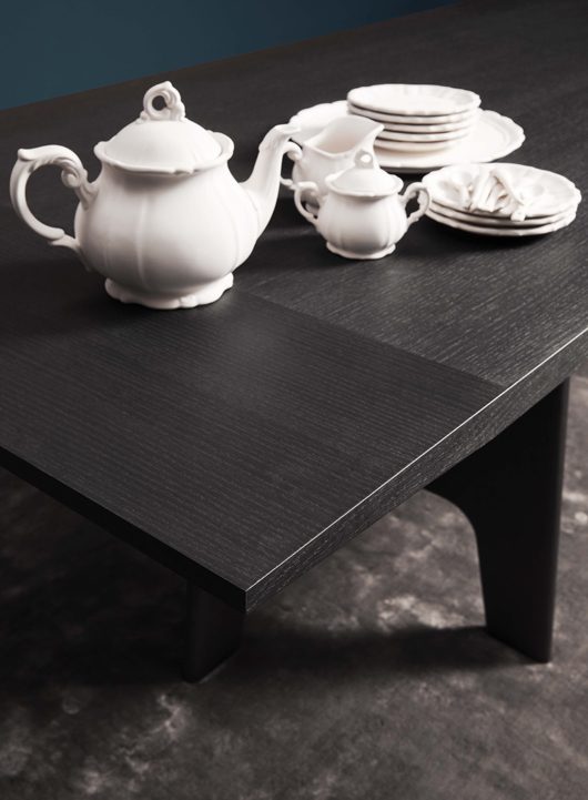4050 Italo Table 11 4050 Italo Table