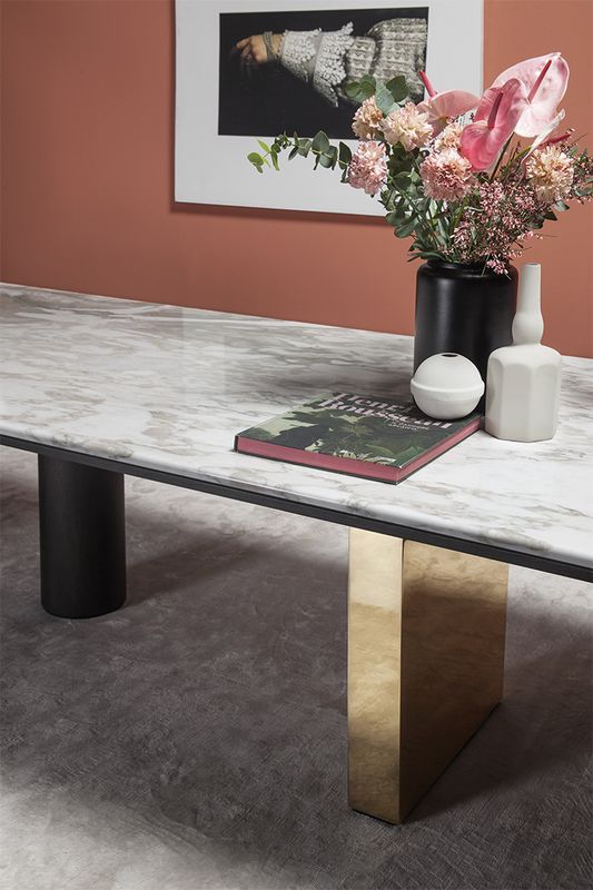 4000 Royal Table 11 4000 Royal Table