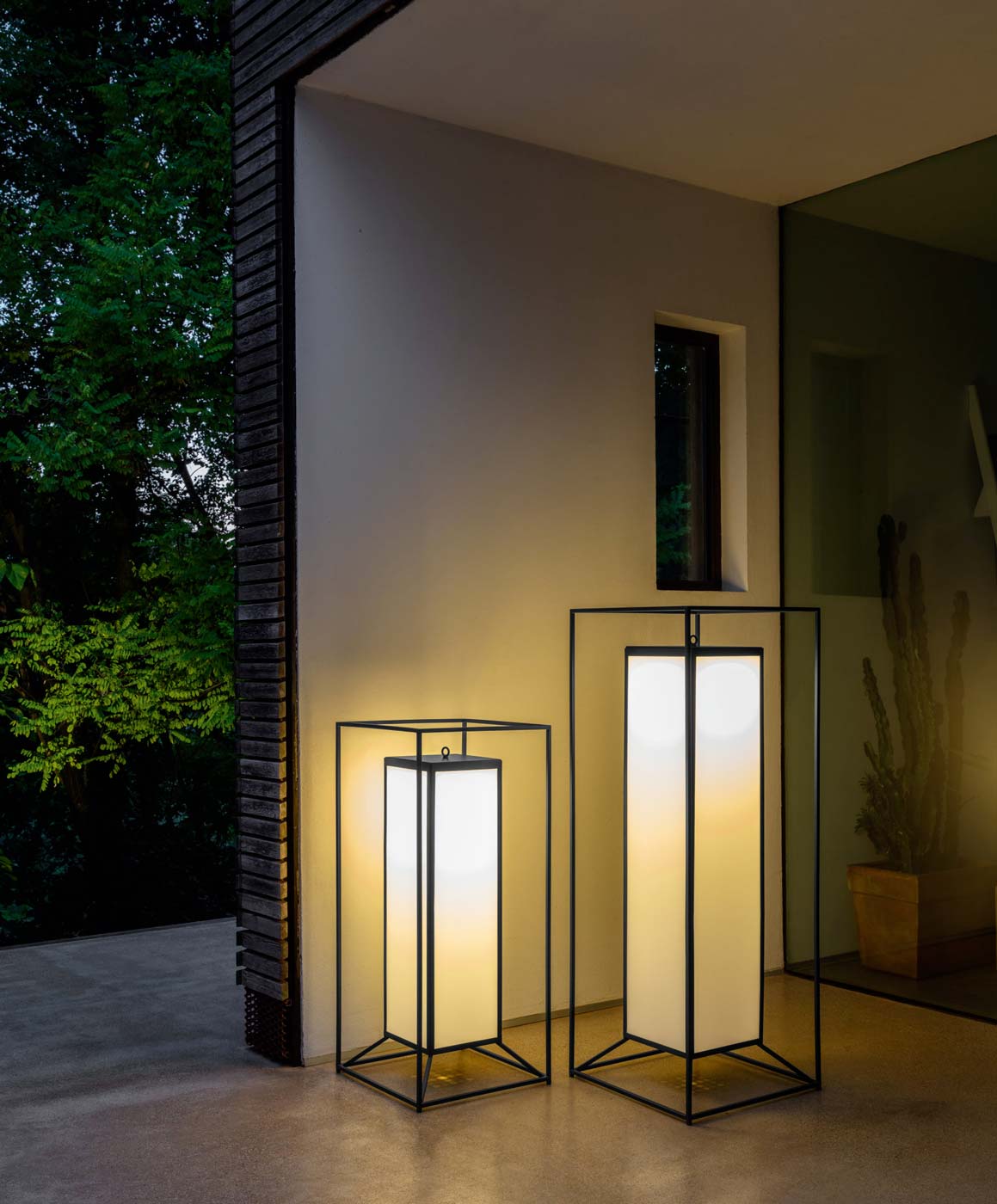 Cleo//Alu Lantern H90 4 Cleo//Alu Lantern H90