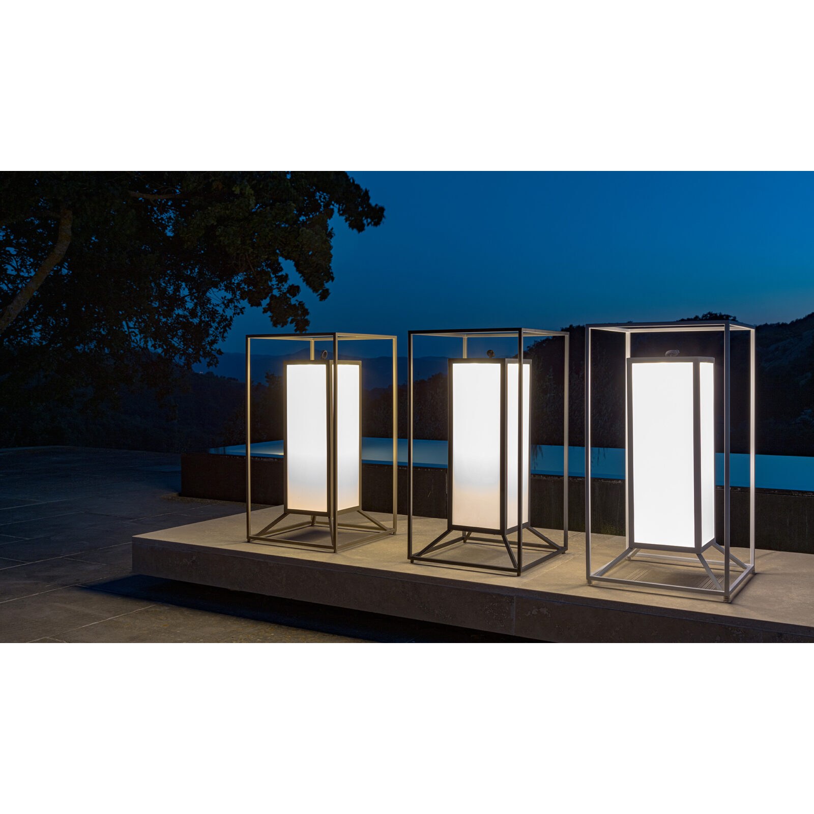 Cleo//Alu Lantern 1 Cleo//Alu Lantern