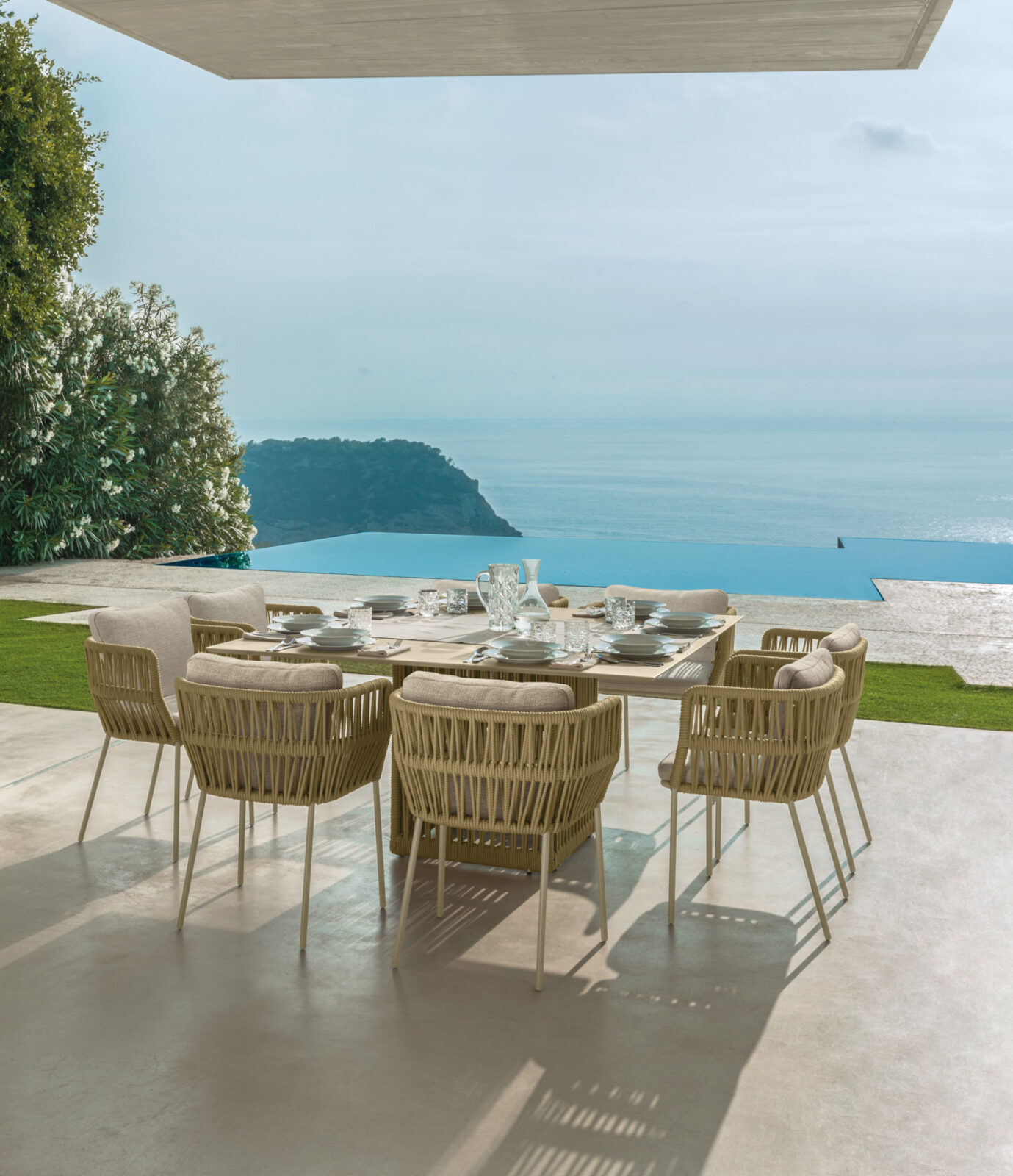Cliff Dining Table 80×80 3 Cliff Dining Table 80×80