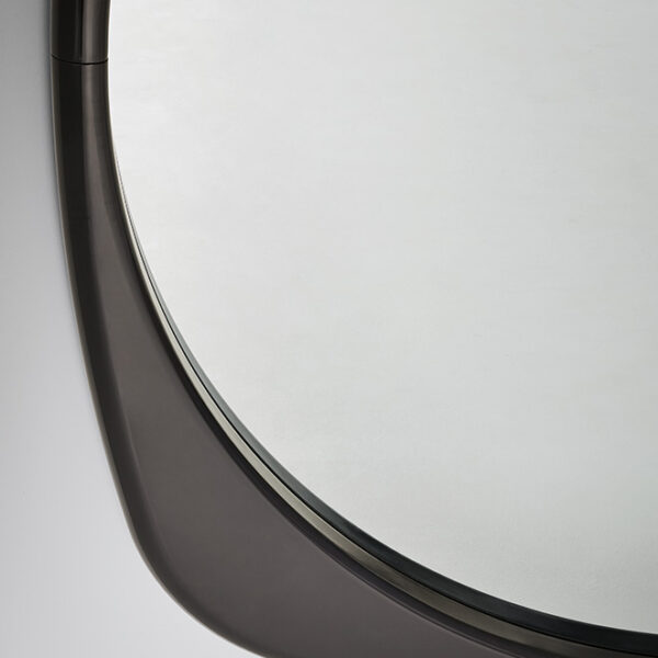Mistral Mirror