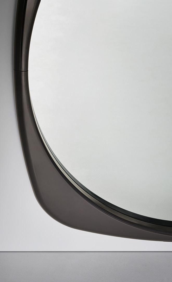 Mistral Mirror 2 Mistral Mirror