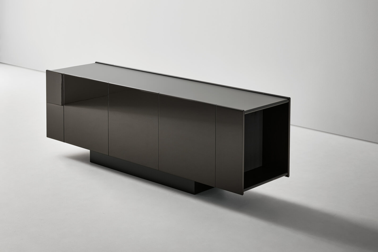 Spy Sideboard 6 Spy Sideboard