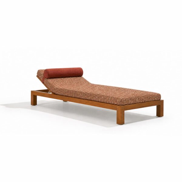 Morbido Slim Sunbed in terracotta patterned upholstery